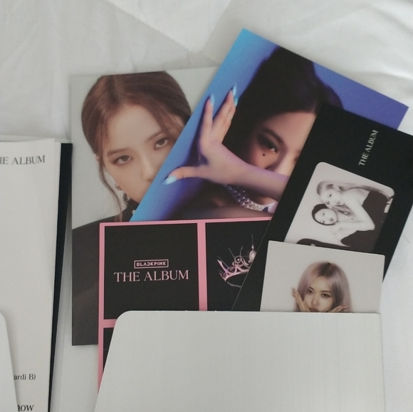 BLACKPINK THE ALBUM VERSION 2 - Picture 2 of 3